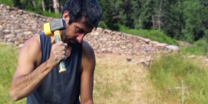 Romain CLUZEL-CHOMETTE, Murailleur – Formateur pierres sèches, rejoint Coodyssée